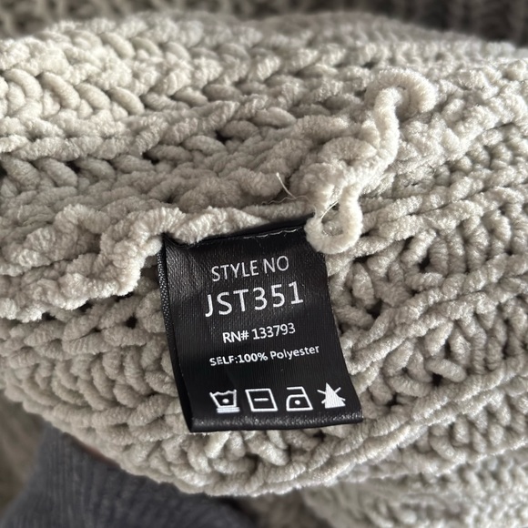 POL Green Chenille Sweater Size Small - Picture 4 of 8